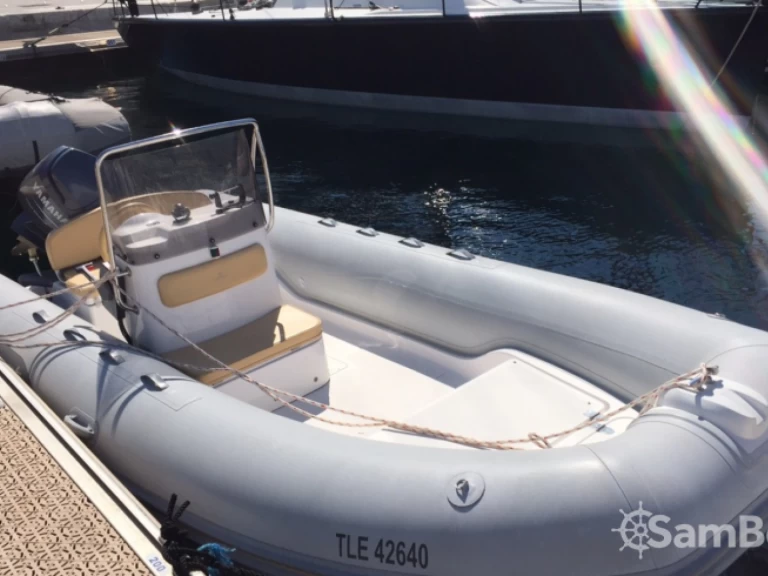 Bootverhuur Capelli Tempest in Marseille via SamBoat