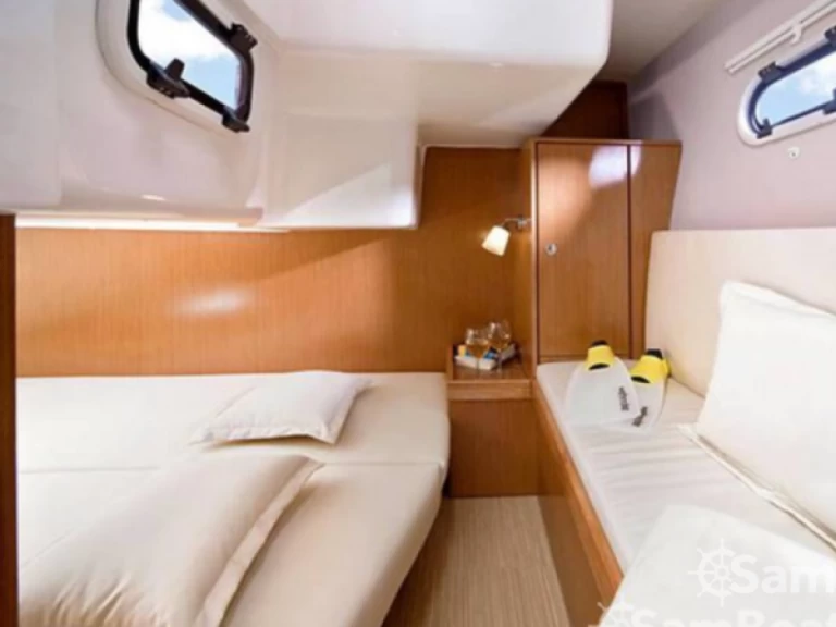 Verhuur Motorboot Bavaria met vaarbewijs