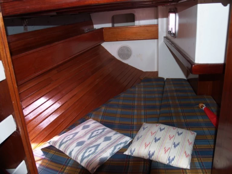 Zeilboot te huur in Hyères voor de beste prijs