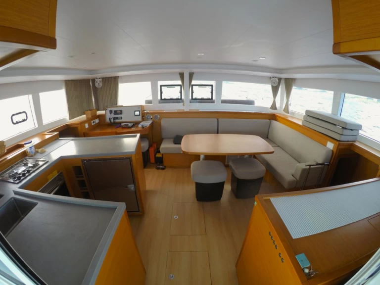 Verhuur Catamaran in Le Marin - Lagoon Lagoon 450