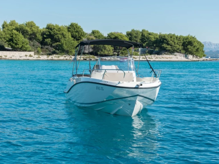Verhuur Motorboot in Split - Quicksilver Activ 675 Open