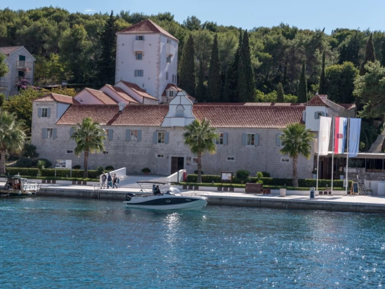 Verhuur Motorboot in Trogir - Quicksilver Activ 755 Sundeck