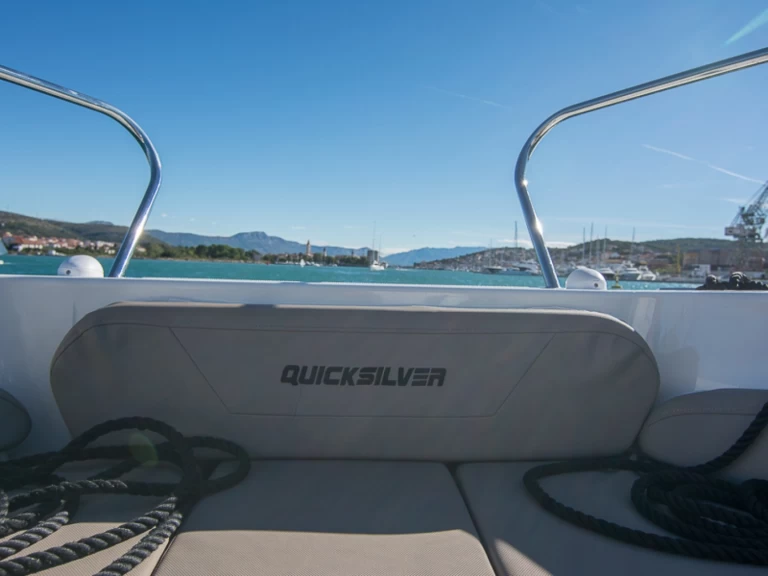 Huur een Quicksilver Activ 805 in Trogir