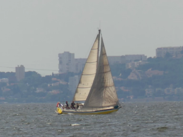 Huur een Kelt Kelt 8M in Martigues