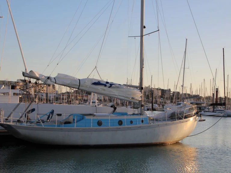 Zeilboot te huur in Arzon voor de beste prijs