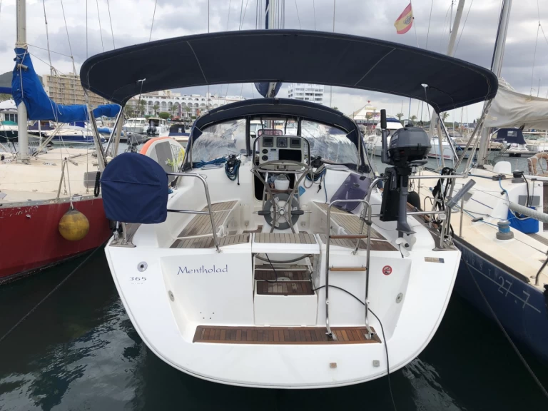Huur een Dufour Dufour 365 Grand Large in Sant Antoni de Portmany