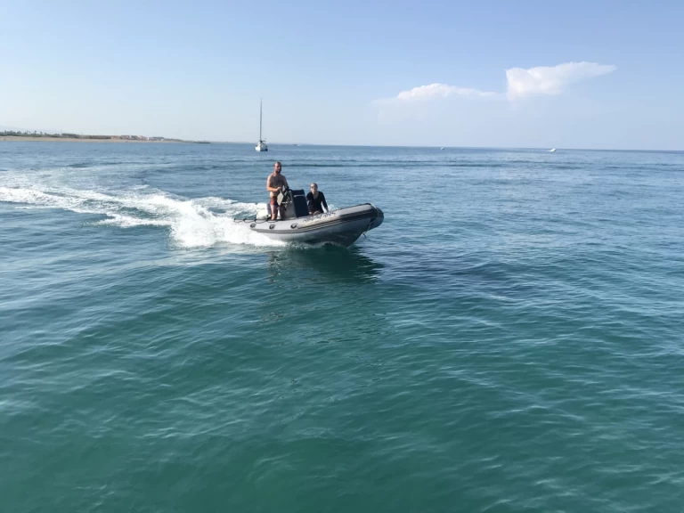 RIB te huur in Canet-en-Roussillon voor de beste prijs