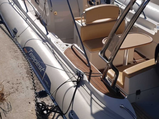 Bootverhuur Capelli Tempest 900 in Propriano via SamBoat