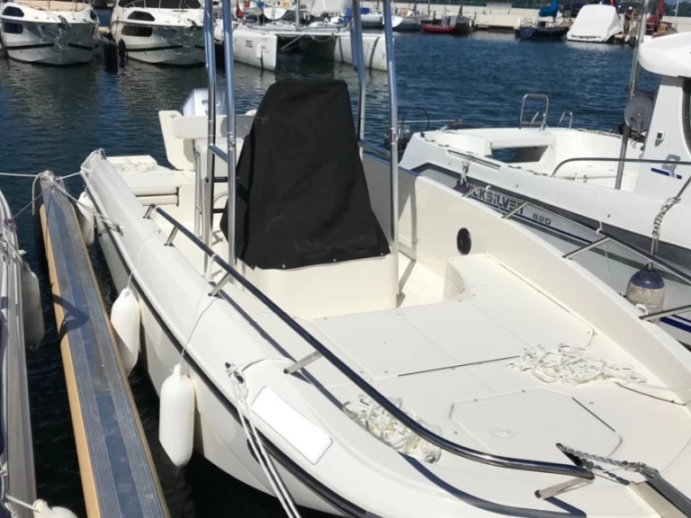 Bayliner CC7 te huur van particulier of professional in Vevey