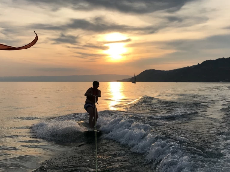Jachthuur in Vevey - Bayliner CC7 via SamBoat