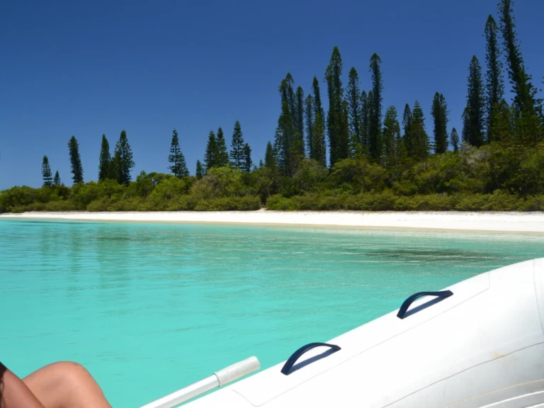 Catamaran te huur in Nouméa voor de beste prijs