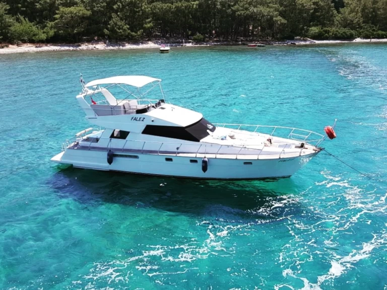 Huur Motorboot met of zonder schipper Local Production in Kemer