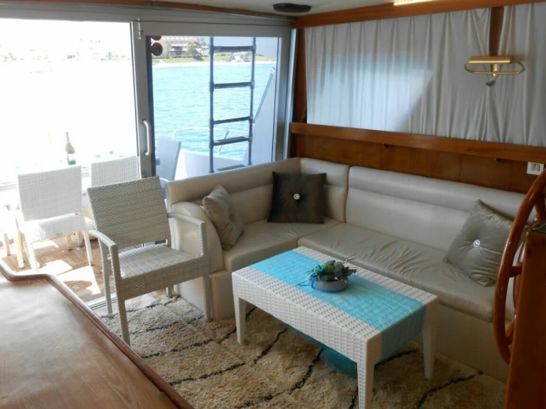 Verhuur Motorboot Local Production met vaarbewijs