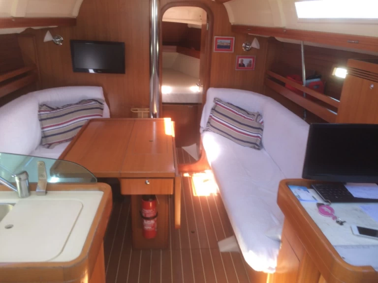 Dufour Dufour 34 Performance te huur van particulier of professional in La Rochelle