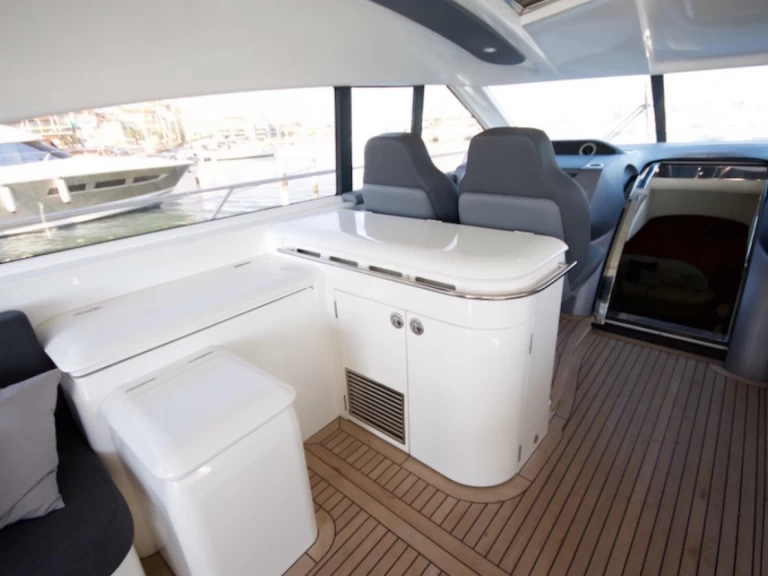 Verhuur Jacht Princess met vaarbewijs