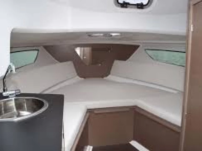 Huur Motorboot met of zonder schipper Jeanneau in Hyères