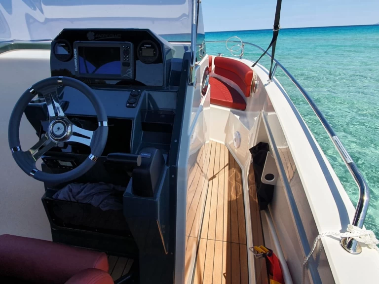 Huur een Pacific Craft Pacific Craft 750 Open in Saint-Florent