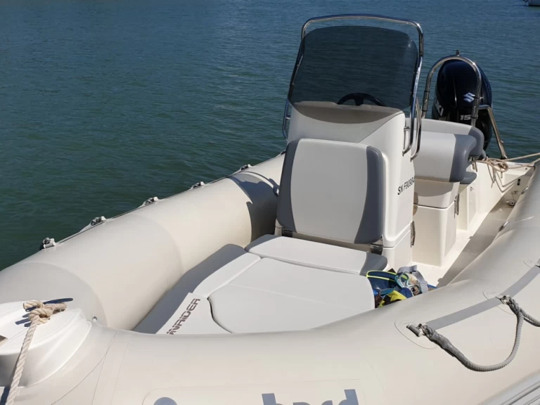 Huur een Bombard Sunrider 650 Gris in Pornic