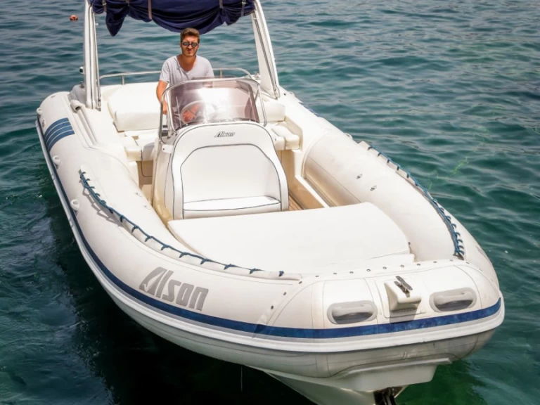 alson 7.50 fast dinghy te huur van particulier of professional in Sorrento
