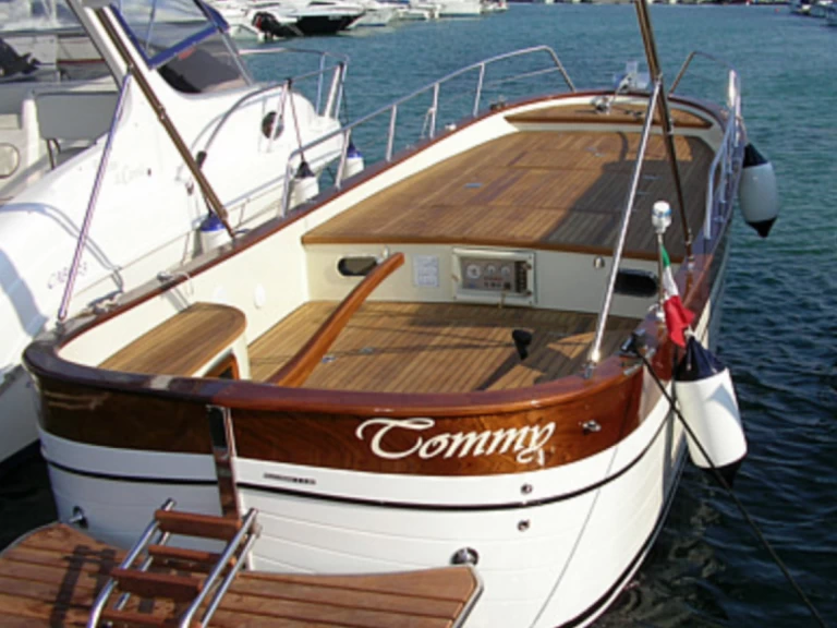 Huur Motorboot met of zonder schipper Gozzo Latino in Otranto