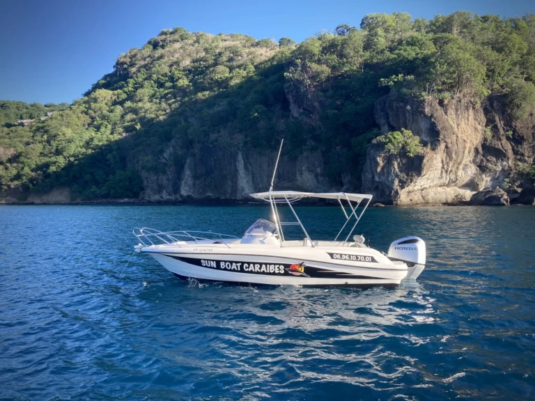 Huur een Lobster marion 7,3 in Les Trois-Îlets