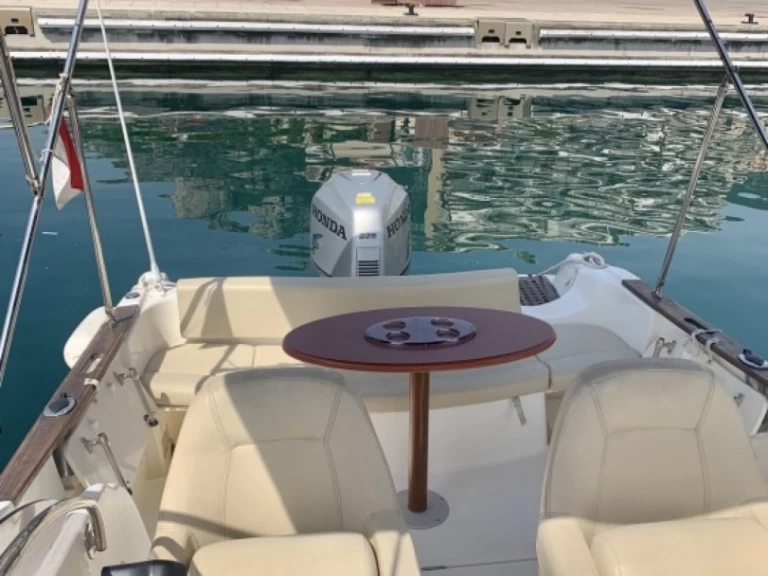 Huur een Jeanneau Cap Camarat 755 WA in Novi Vinodolski