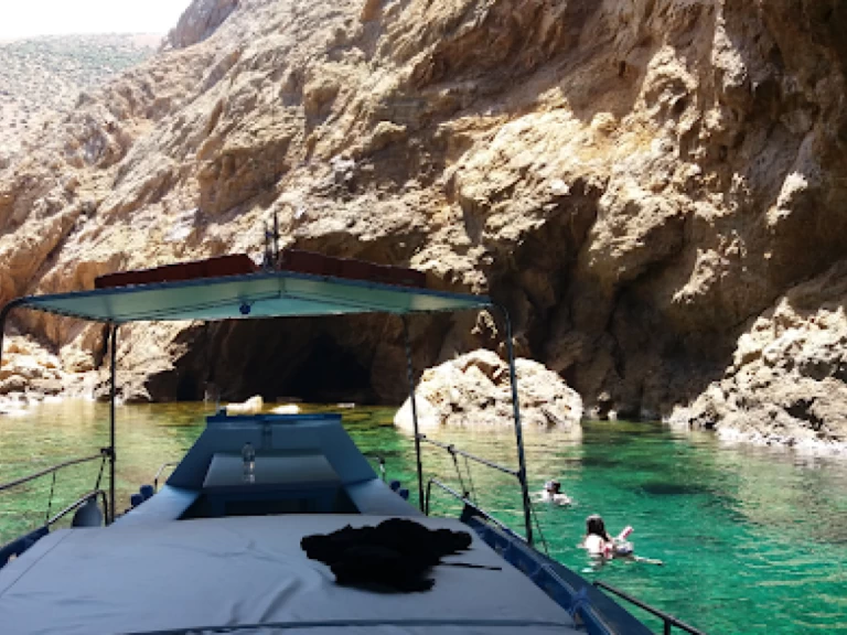 Motorboot te huur in Ornós voor de beste prijs