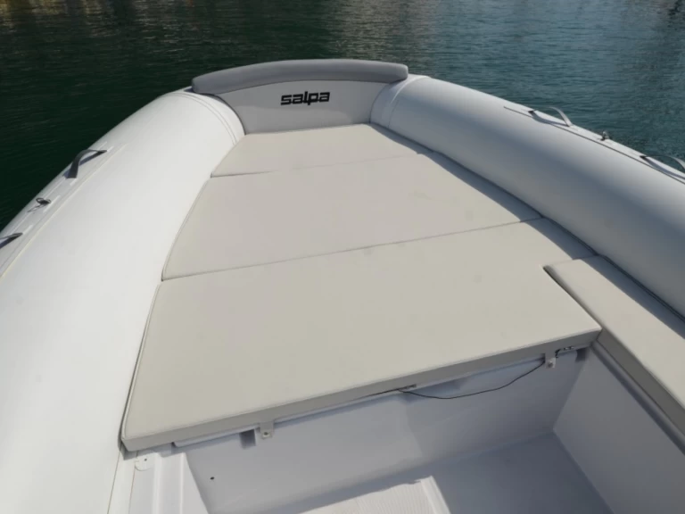 Huur een Salpa Salpa Soleil 23 in Roses