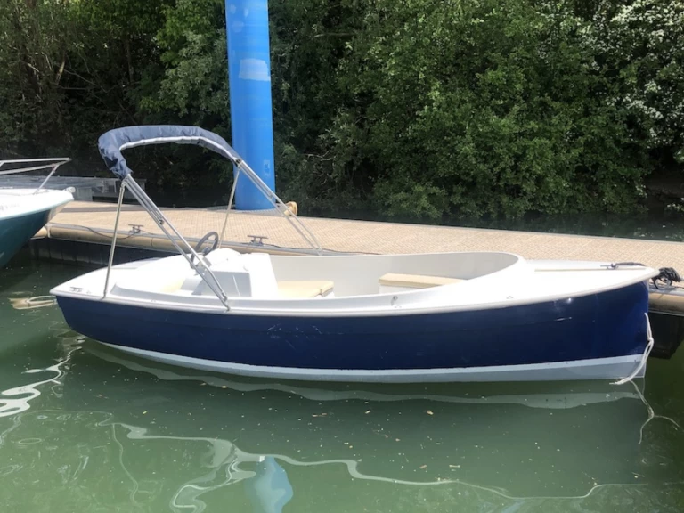 Verhuur Motorboot Ruban Bleu met vaarbewijs