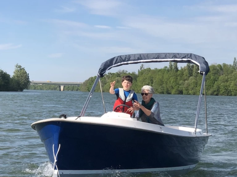 Ruban Bleu Scoop te huur van particulier of professional in Mâcon