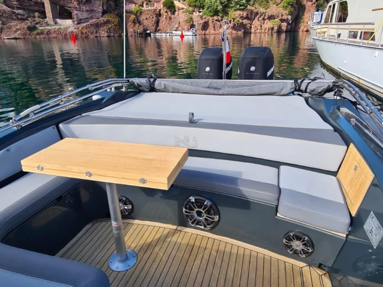 Nuova Jolly Prince 35 Sport Cabin te huur van particulier of professional in Cannes