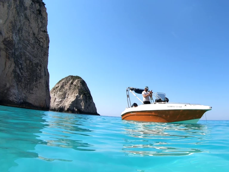 Verhuur Motorboot Nireus met vaarbewijs