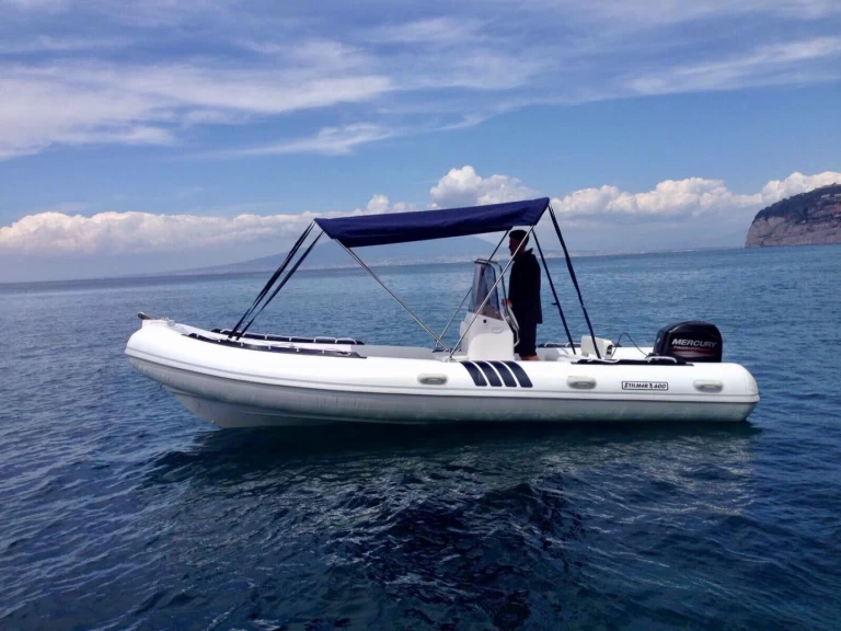 Verhuur RIB Lomac met vaarbewijs