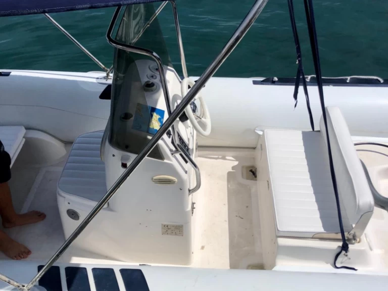 Huur een Lomac Lomac 600 IN in Sorrento