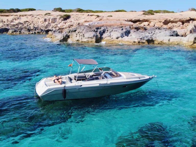 Huur een Cranchi Clipper 760 in Marina Botafoch