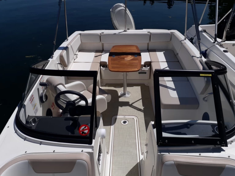 Jachthuur in Chindrieux - Bayliner VR4OE via SamBoat