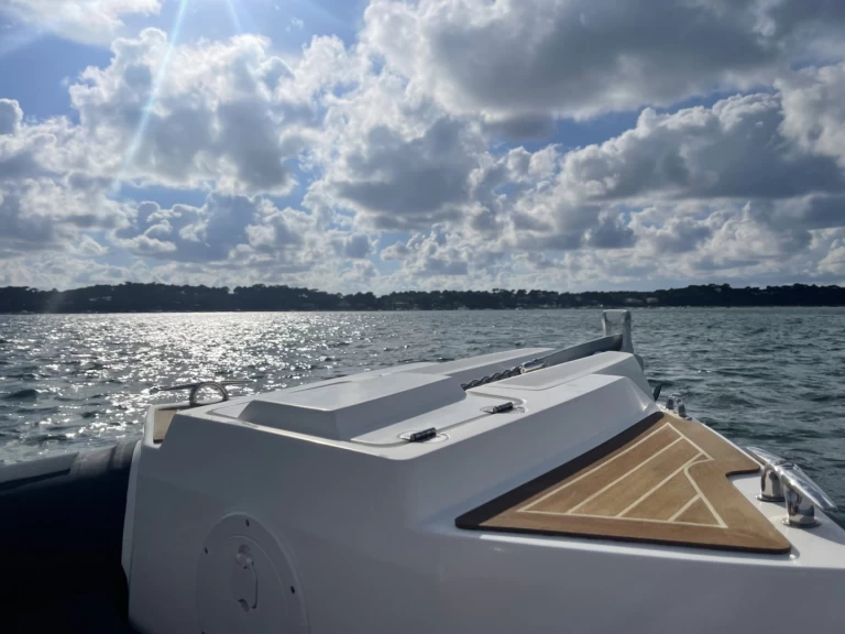 Huur RIB met of zonder schipper Capelli in Grand Piquey