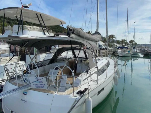 Huur Zeilboot met of zonder schipper Bavaria in Getxo