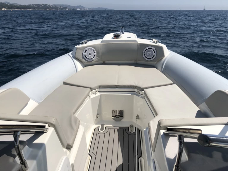 Bootverhuur Marlin Boat Marlin Boat 24SR FB in Port Grimaud via SamBoat