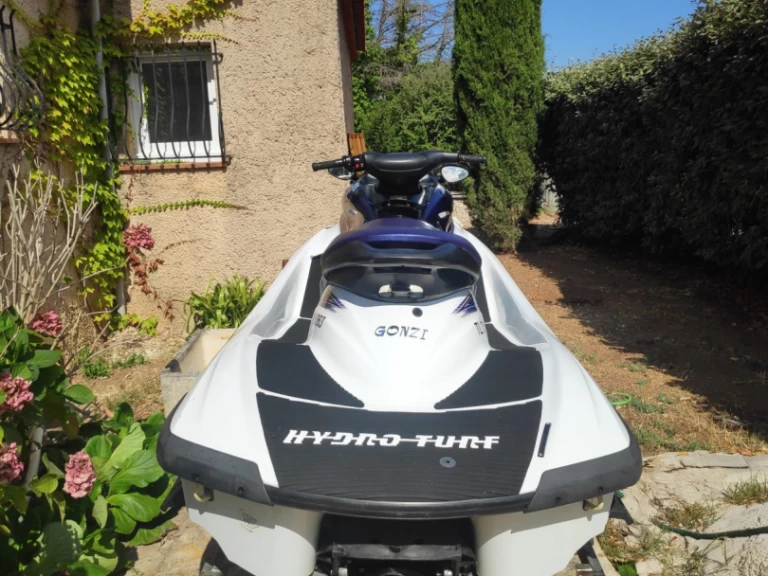 Yamaha Fx 160 te huur van particulier of professional in Six-Fours-les-Plages