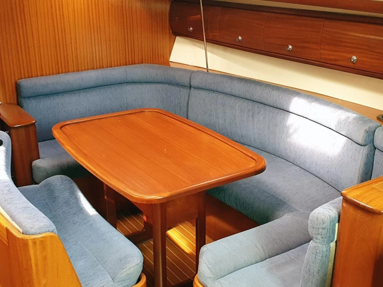 Huur een Bavaria Bavaria 38 in Portorož