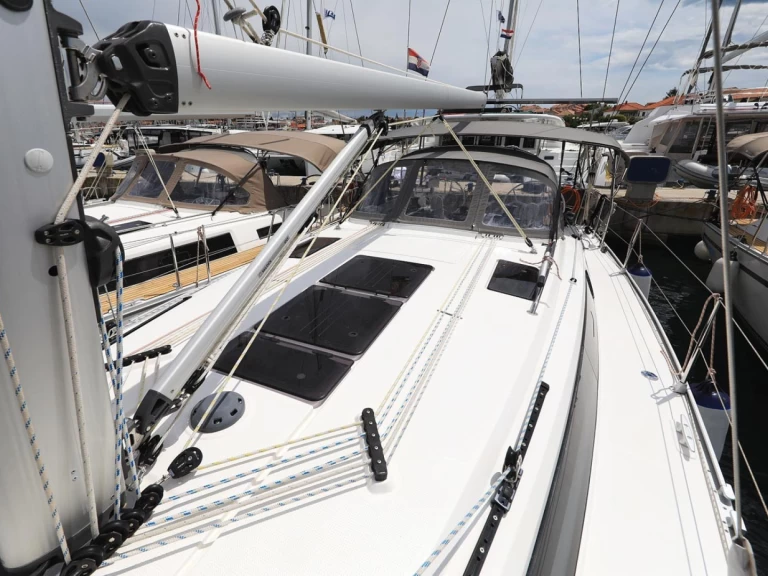 Verhuur Zeilboot Bavaria met vaarbewijs