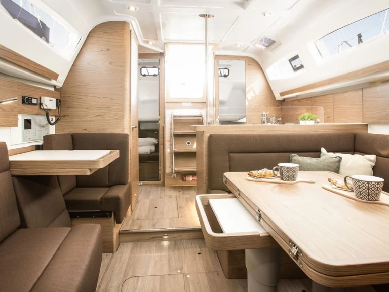 Jachthuur in Kaštela - Elan Impression 40 via SamBoat