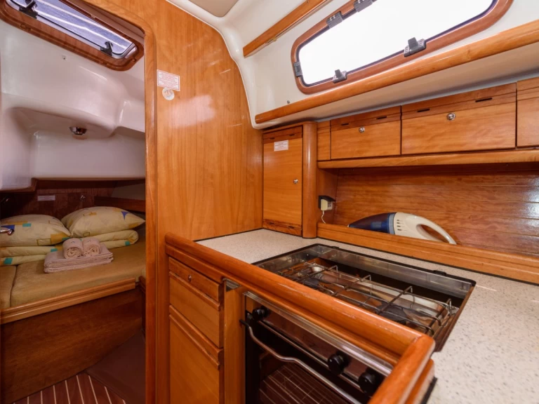 Bavaria Cruiser 37 te huur van particulier of professional in Trogir