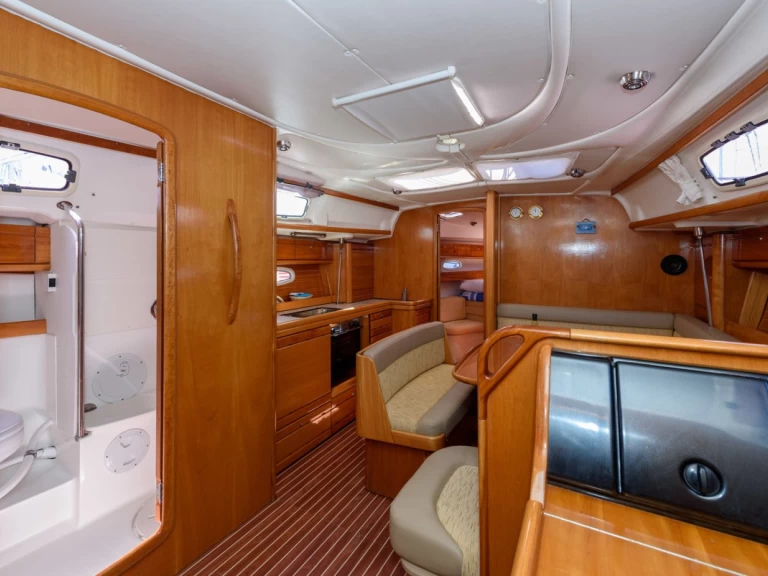 Bootverhuur Trogir goedkoop Bavaria 39 Cruiser