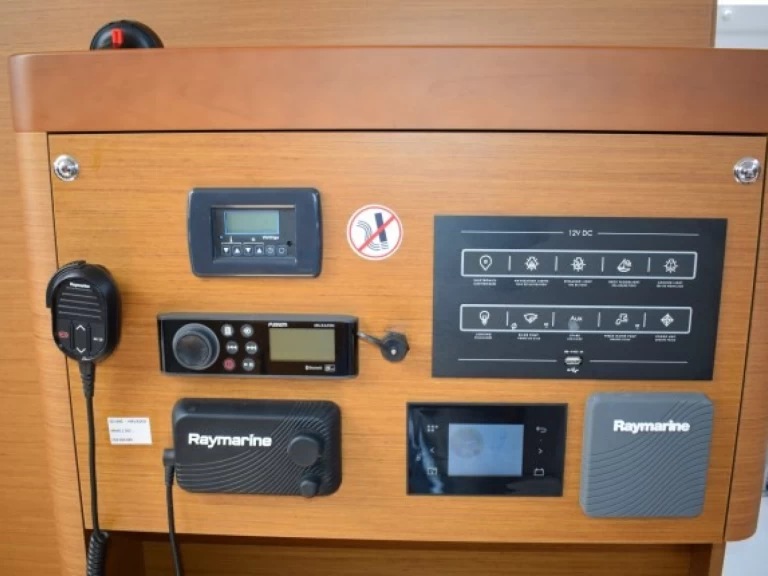 Zeilboot te huur in Kaštela voor de beste prijs