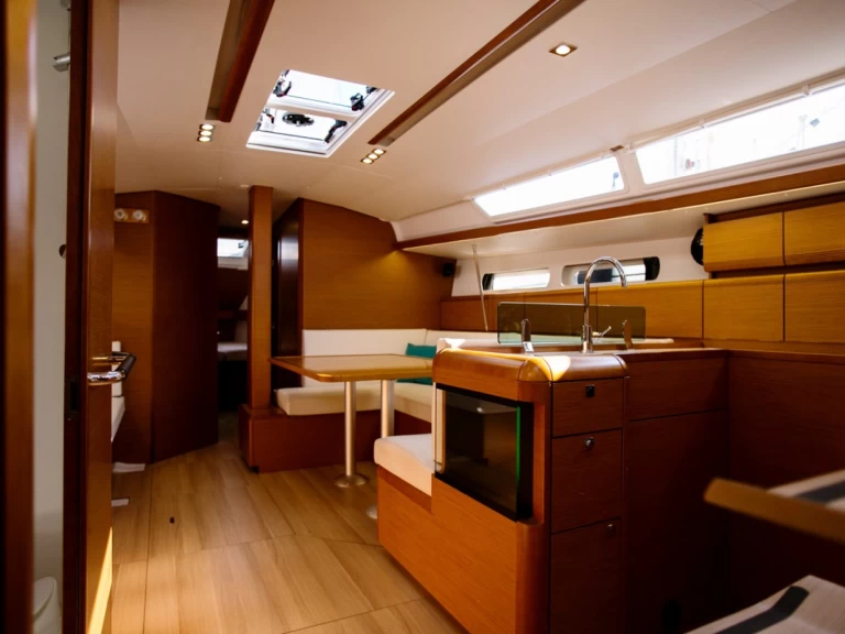 Jeanneau Sun Odyssey 449 te huur van particulier of professional in Álimos