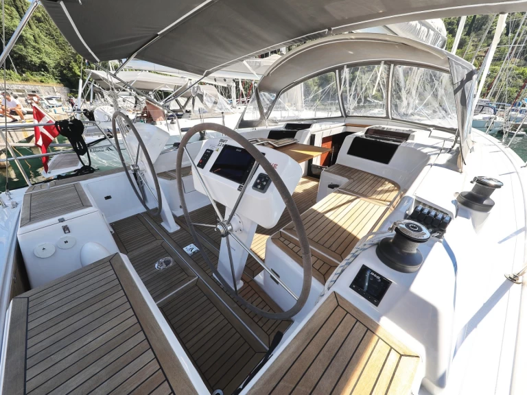 Verhuur Zeilboot in Biograd na Moru - Hanse Hanse 458