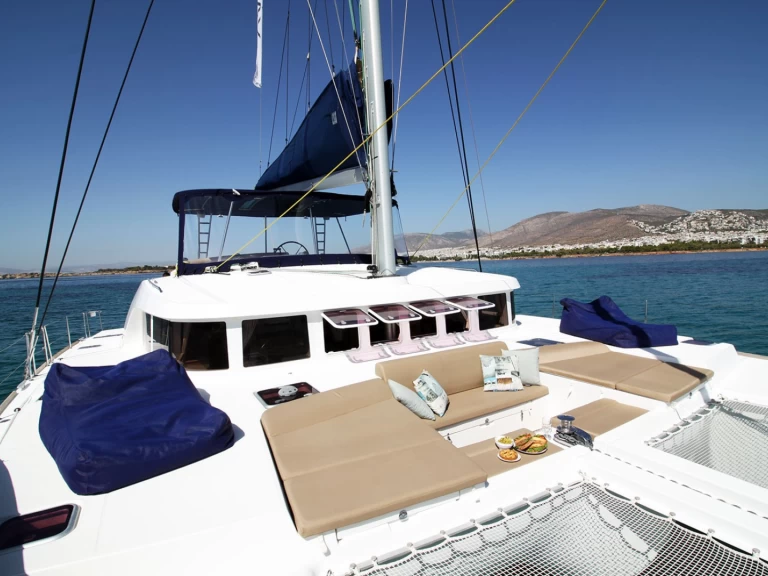 Verhuur Catamaran in Álimos - Lagoon Lagoon 500