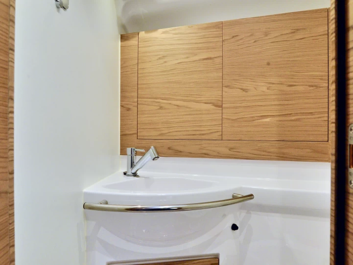 Bootverhuur Elan Impression 40 in Šibenik via SamBoat